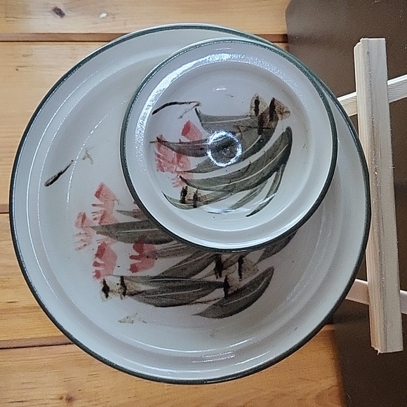 Studio Pottery Serving Plate With Attached Dipping Bowl - Picture 2 of 7